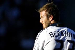 开云·体育官网-《Valorant冠军赛，年轻战队力压群雄》，valorant多少分赢