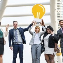 开云体育官方网站网址-杨瀚森成中国首轮选秀热门备受关注，杨瀚森身高